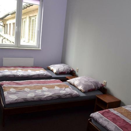 Hostel Mikolajczyka59 Sosnowiec Esterno foto