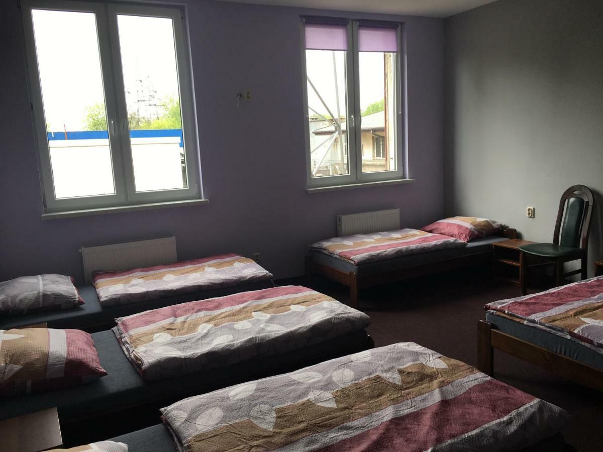 Hostel Mikolajczyka59 Sosnowiec Esterno foto