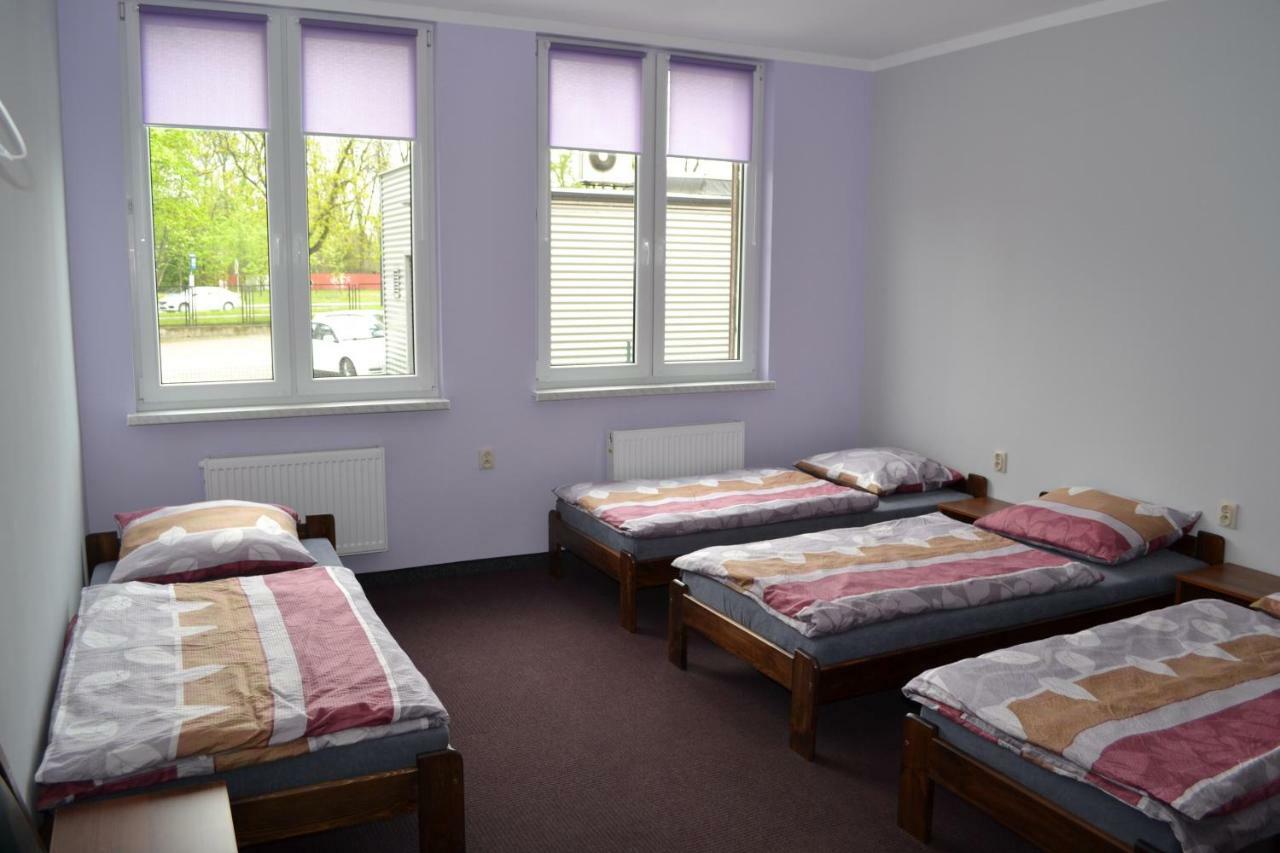 Hostel Mikolajczyka59 Sosnowiec Esterno foto