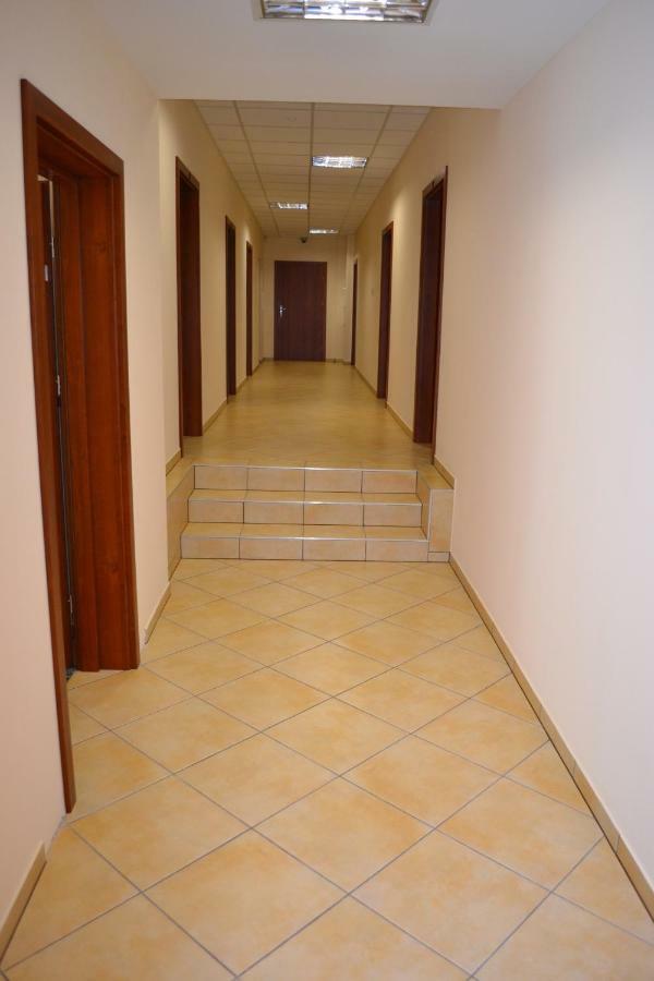 Hostel Mikolajczyka59 Sosnowiec Esterno foto