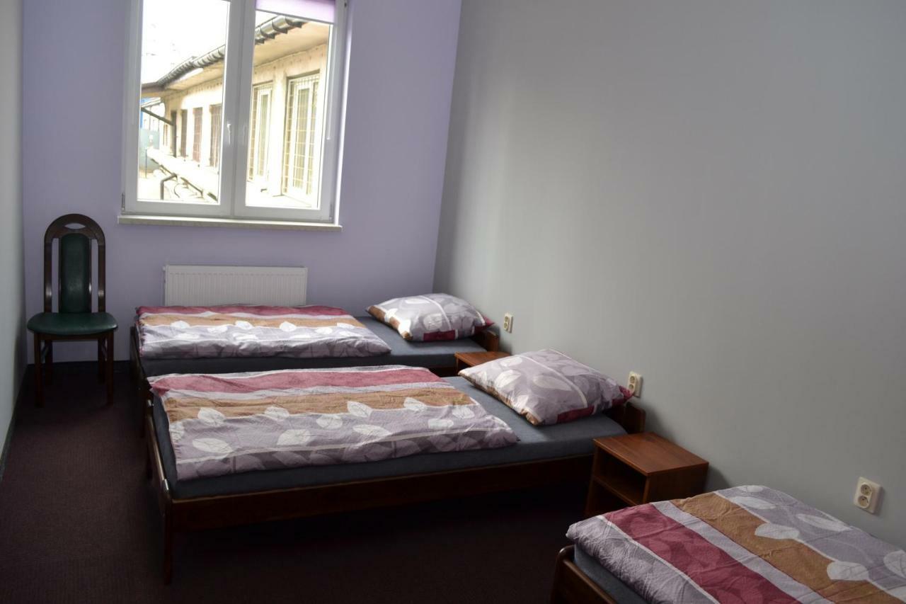 Hostel Mikolajczyka59 Sosnowiec Esterno foto