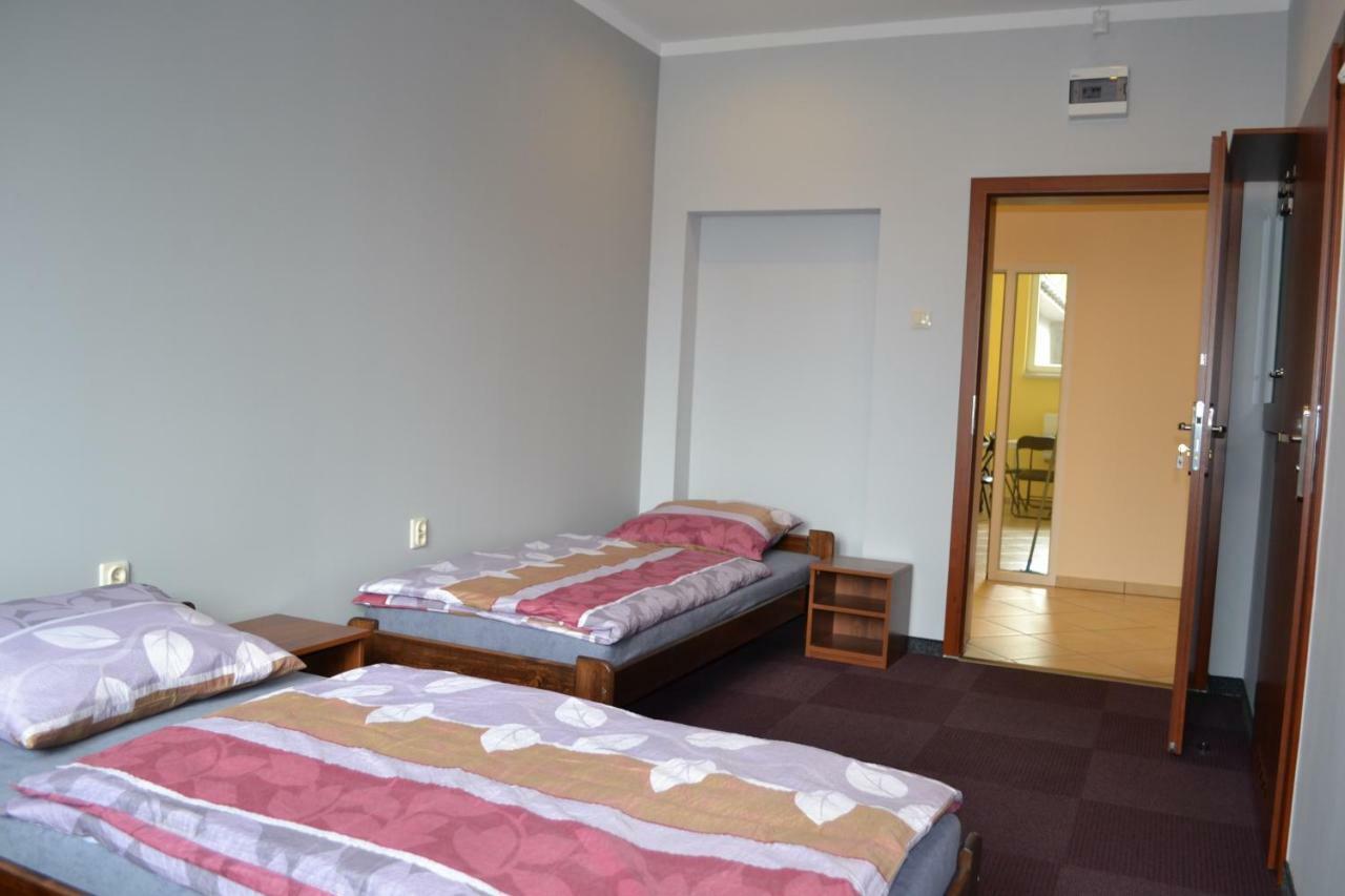 Hostel Mikolajczyka59 Sosnowiec Esterno foto