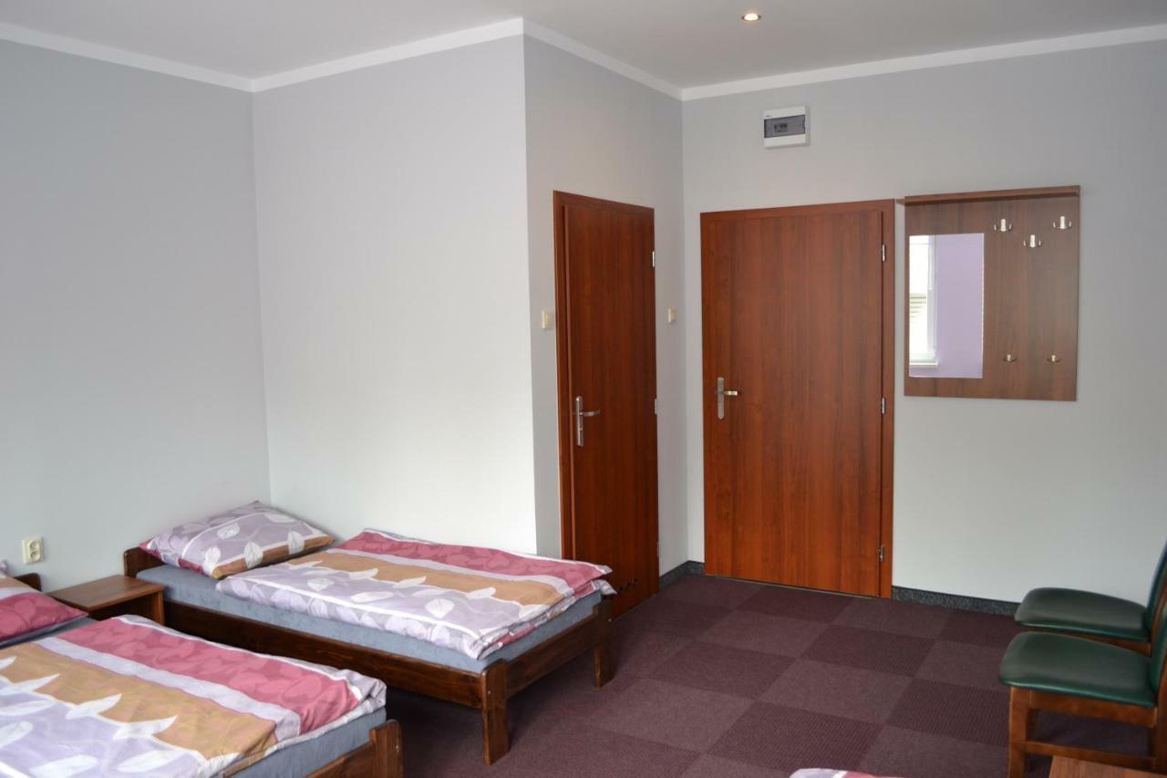 Hostel Mikolajczyka59 Sosnowiec Esterno foto