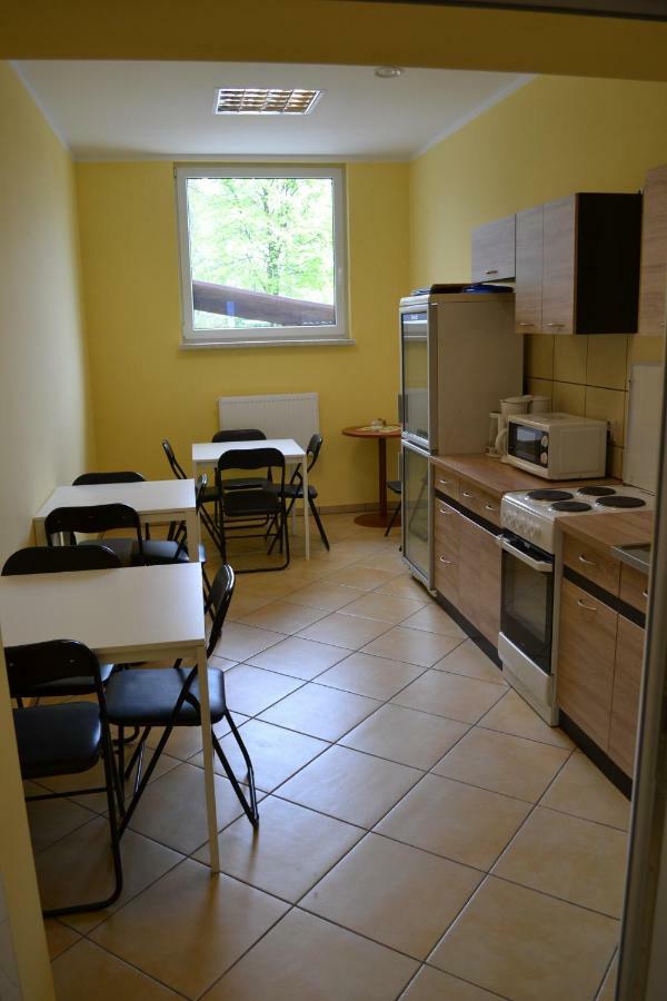 Hostel Mikolajczyka59 Sosnowiec Esterno foto